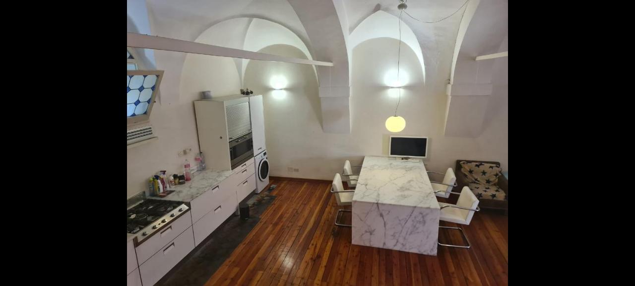 Historic E Comfort Suite - Locazione Semplice بولونيا المظهر الخارجي الصورة