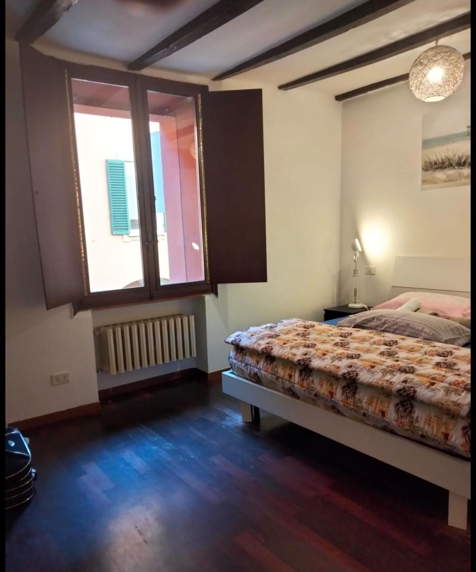 Historic E Comfort Suite - Locazione Semplice بولونيا المظهر الخارجي الصورة